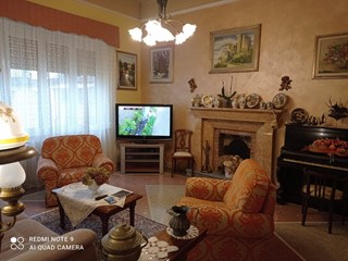 Appartamento in Vendita a Pisa, 360'000€, 210 m², arredato