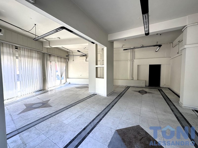 Immobile commerciale in Vendita a Empoli, 220'000€, 80 m²