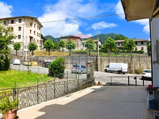 Casa Semi Indipendente in Vendita a Zeri, 75'000€, 132 m²