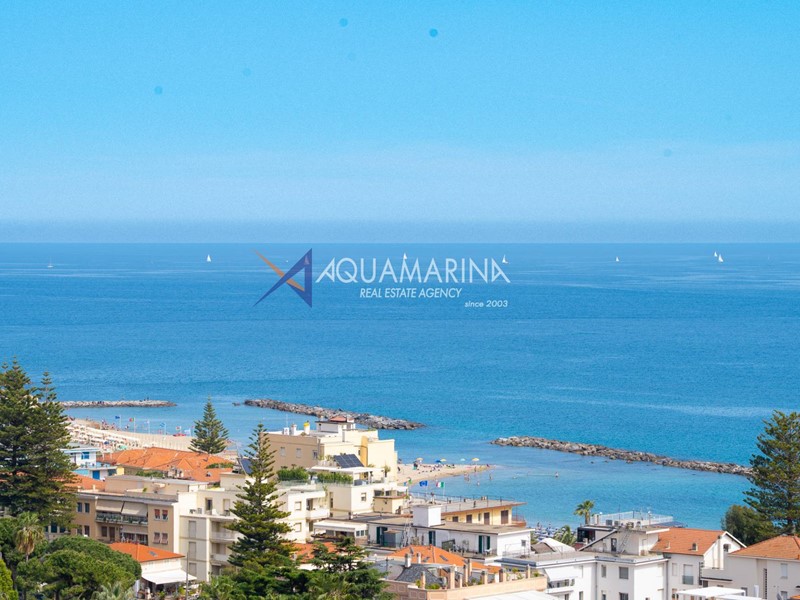 Quadrilocale in Vendita a Taggia, 400'000€, 92 m²