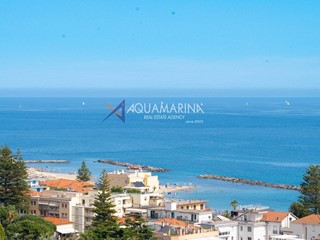 Quadrilocale in Vendita a Taggia, 400'000€, 92 m²