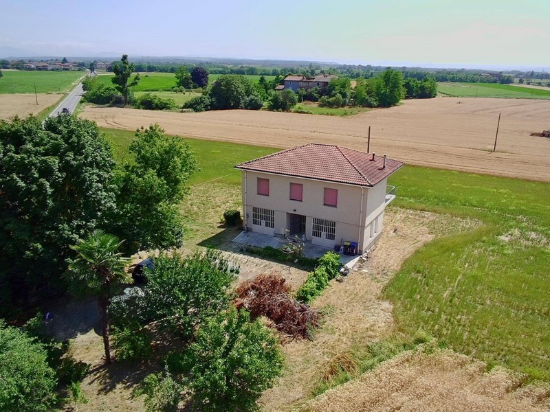 Casa Indipendente in Vendita a Alessandria, 120'000€, 100 m²