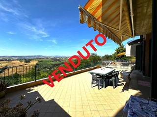 Quadrilocale in Vendita a Fermo, 176'000€, 95 m²