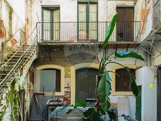 Bilocale in Vendita a Catania, 34'000&euro;, 60 m²