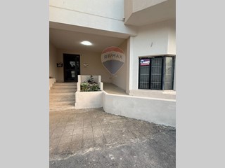 Appartamento in Vendita a Caltanissetta, 92'000€, 115 m²