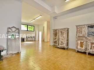 Ufficio in Vendita a Bergamo, 220'000€, 120 m²