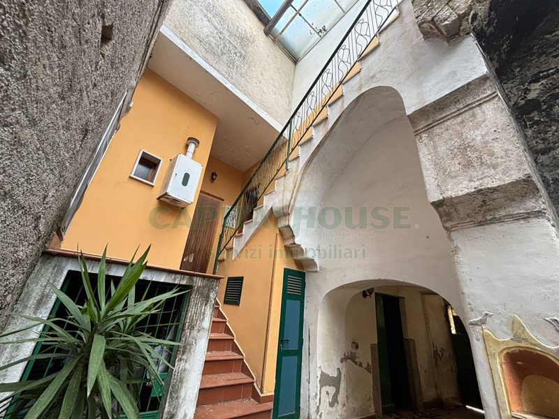 Casa Semi Indipendente in Vendita a Castel San Giorgio, 45'000€, 155 m²