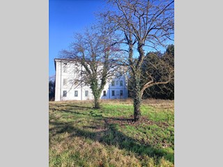 Casa Indipendente in Vendita a Crevalcore, 2'400'000€, 3100 m²