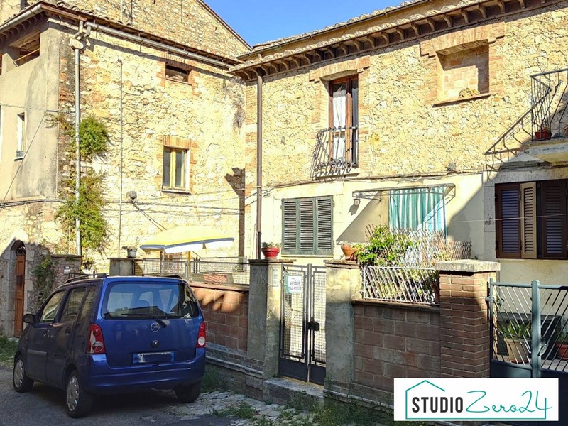 Trilocale in Vendita a Amelia, 57'000€, 128 m²