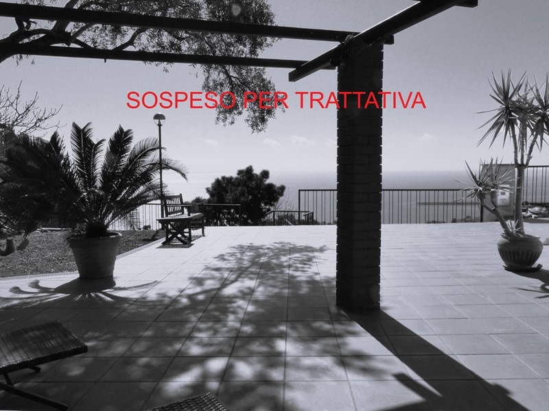 Appartamento in Vendita a Albissola Marina, 196 m²