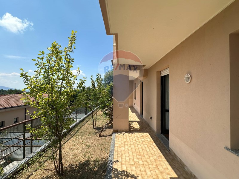 Trilocale in Vendita a Ponte Nizza, 40'000€, 77 m²