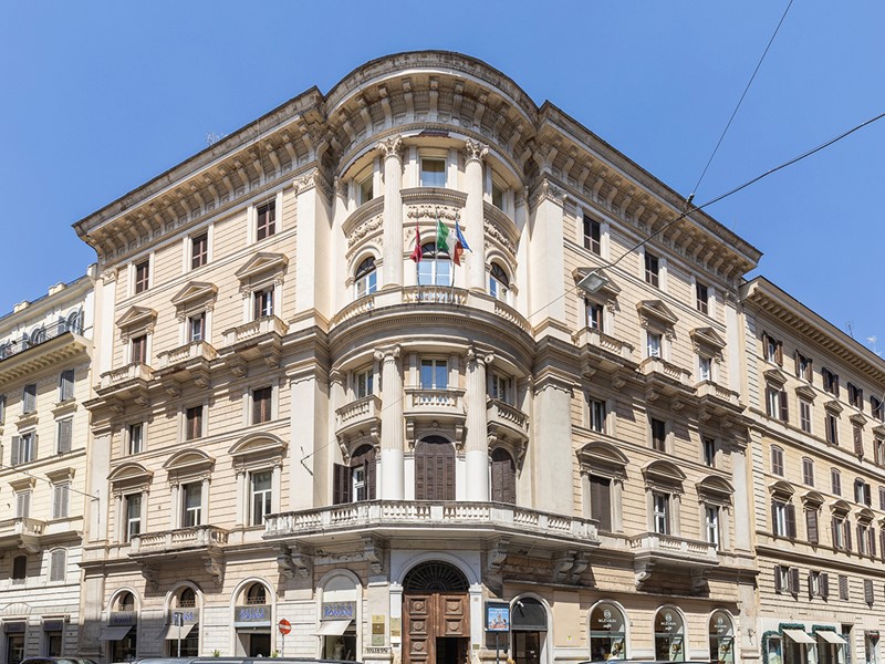 Ufficio in Vendita a Roma, 3'250'000€, 450 m²