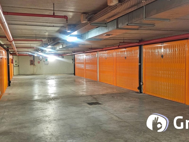 Box in Affitto a Milano, 85'000€, 22 m²