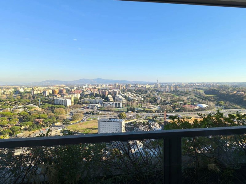 Bilocale in Affitto a Roma, 2'800€, 130 m², arredato