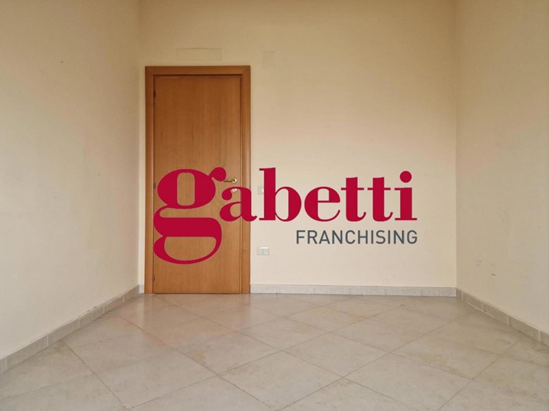 Attico in Affitto a San Nicola la Strada, 640€, 100 m²