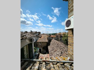 Appartamento in Vendita a Fabrica di Roma, 59'000€, 102 m²