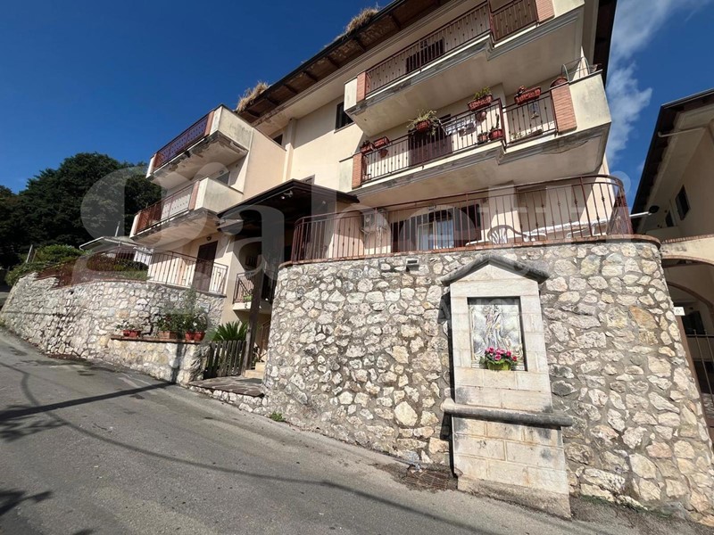 Quadrilocale in Vendita a Alvignano, 135'000€, 130 m²
