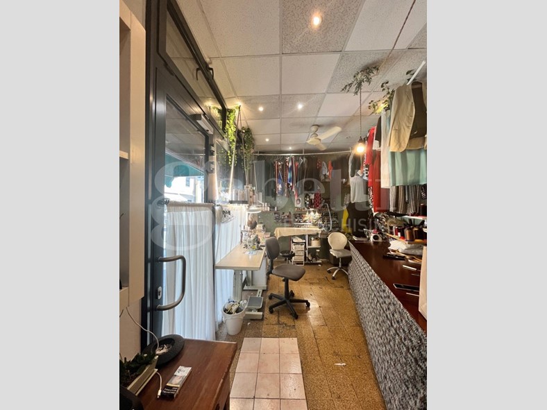 Negozio in Vendita a Bologna, 43'000€, 23 m²
