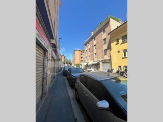Negozio in Vendita a Bologna, 43'000€, 23 m²