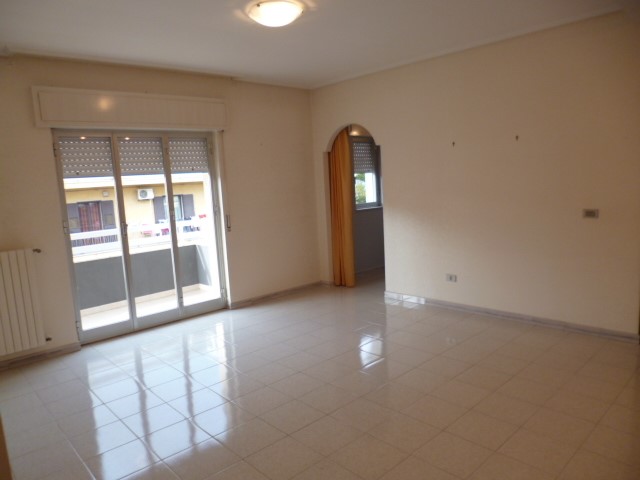 Appartamento in Vendita a Ragusa, 125'000&euro;, 120 m², con Box