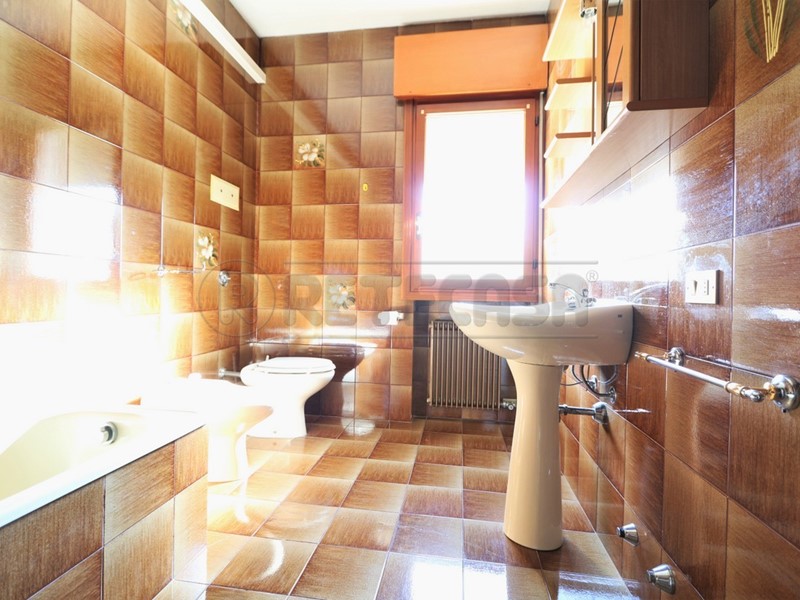 Appartamento in Affitto a Quinto Vicentino, 950€, 149 m², con Box