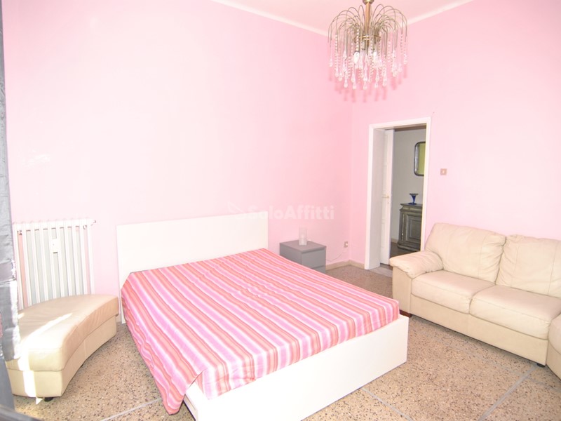 Appartamento in Affitto a Livorno, zona Centro, 1'100€, 80 m², arredato