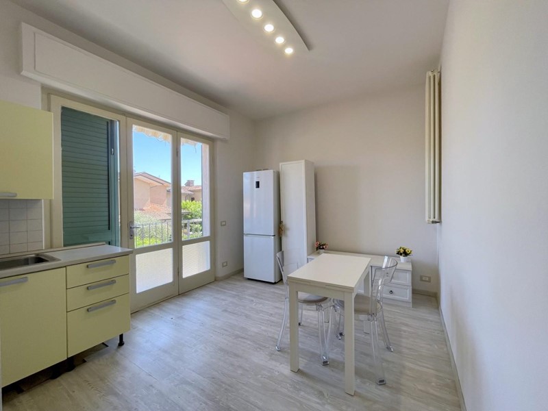 Trilocale in Affitto a Pietrasanta, zona Marina di Pietrasanta, 1'100€, 65 m², arredato