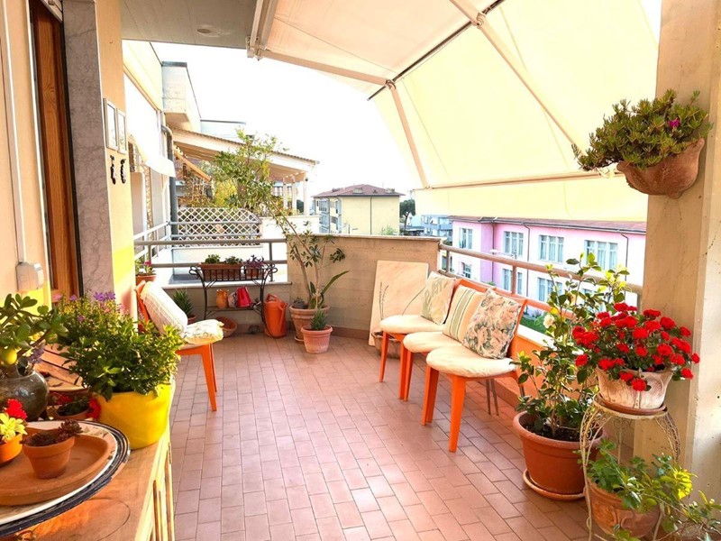 Attico in Vendita a Massa, 340'000€, 115 m², arredato, con Box