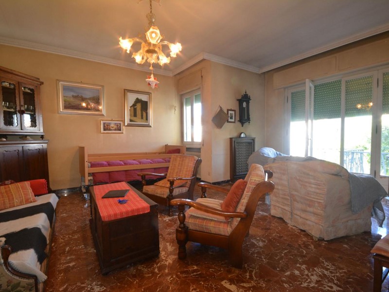 Villa in Vendita a Lucca, zona San Concordio Contrada, 520'000&euro;, 260 m², con Box