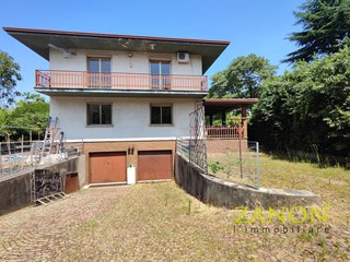 Casa Semi Indipendente in Vendita a Gorizia, 195'000€, 134 m²