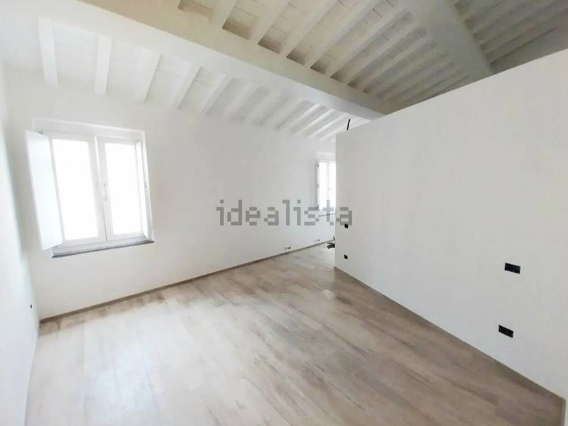 Casa Indipendente in Vendita a Calci, 270'000€, 170 m²