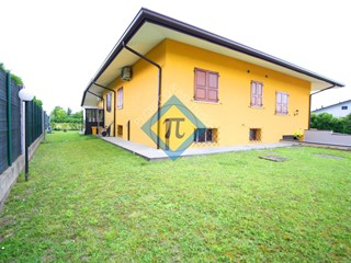 Casa Semi Indipendente in Vendita a San Giorgio della Richinvelda, 215'000€, 155 m²