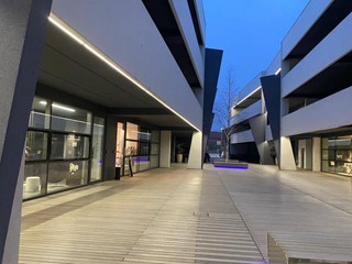 Ufficio in Vendita a Noventa Padovana, 500'000€, 568 m²