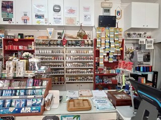 Attività commerciale in Vendita a Sant'Angelo in Pontano, 125'000&euro;, 50 m²