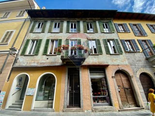 Quadrilocale in Vendita a Cannobio, 340'000€, 160 m²