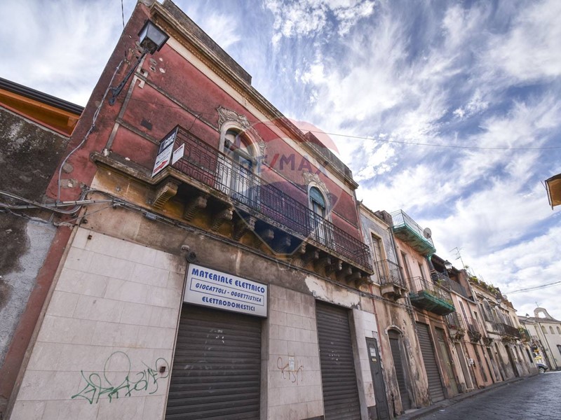 Casa Semi Indipendente in Vendita a Acireale, 75'000€, 112 m²