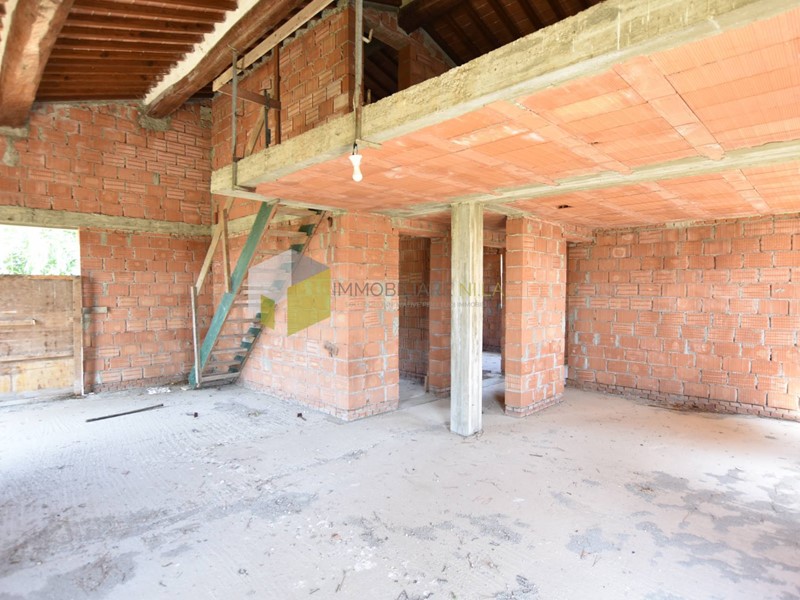 Villa in Vendita a San Giuliano Terme, 340'000€, 120 m²