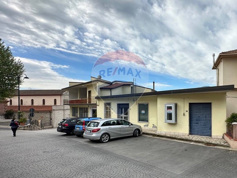 Appartamento in Vendita a Foglianise, 79'000€, 602 m²