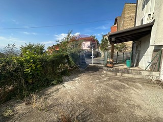 Casa Semi Indipendente in Vendita a San Leucio del Sannio, 49'000€, 85 m²