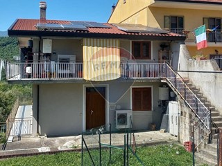 Casa Semi Indipendente in Vendita a Castelpoto, 49'000€, 76 m²