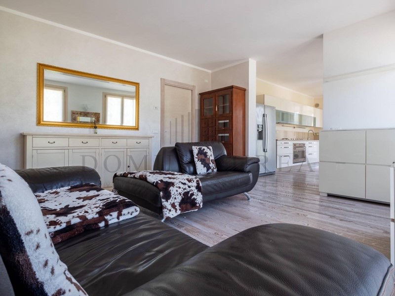 Appartamento in Vendita a San Giovanni Ilarione, 198'000€, 148 m²