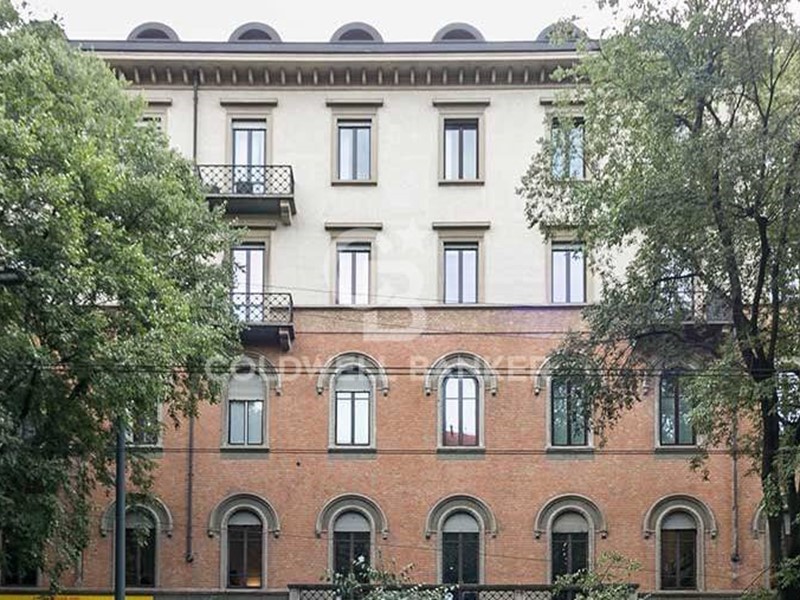 Ufficio in Affitto a Milano, 6'666€, 188 m²