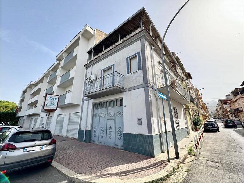 Casa Indipendente in Vendita a Partinico, 85'000€, 136 m²