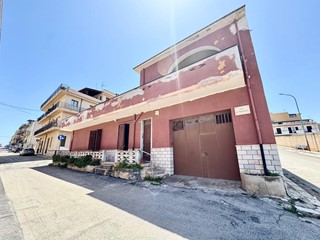Casa Indipendente in Vendita a Balestrate, 180'000€, 220 m²