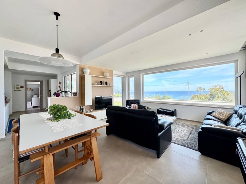 Villa in Vendita a Balestrate, 425'000€, 170 m²