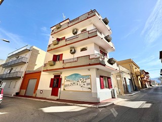 Casa Indipendente in Vendita a Balestrate, 110'000€, 125 m²