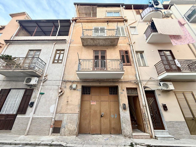 Bilocale in Vendita a Partinico, 40'000€, 120 m²