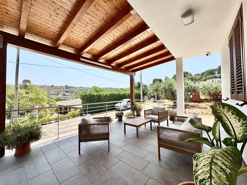 Villa in Affitto a Balestrate, 200 m²