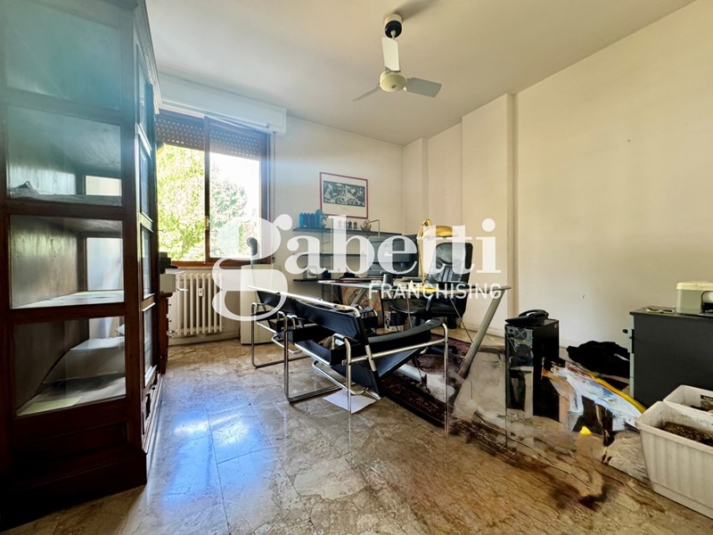 Quadrilocale in Vendita a Firenze, 358'000€, 125 m²