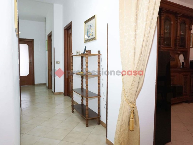 Villa in Vendita a Scafati, 470'000€, 365 m²